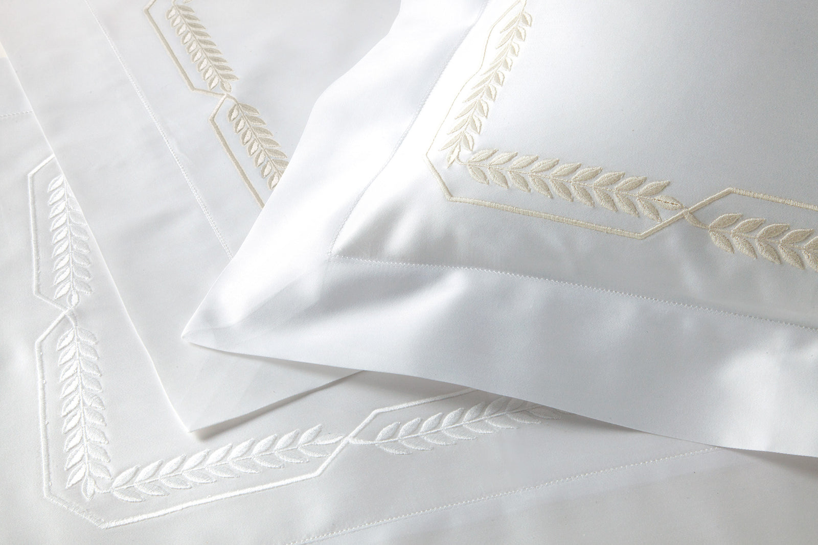 LEINWANDE新品タグ付 Sheer Linen Top white Sheer Linen Tie Top - White | Parallel
